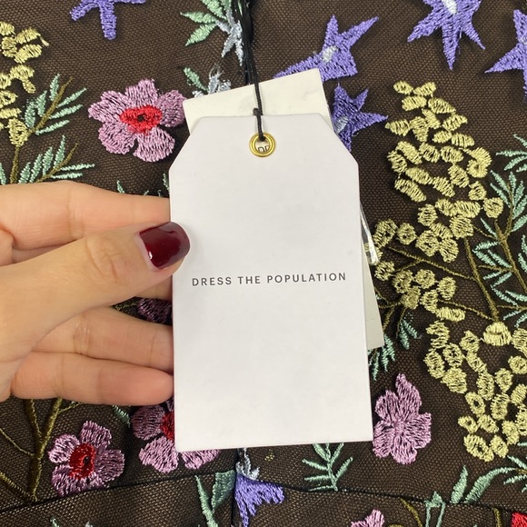 Dress The Population New Ava Floral-embroidered Bracelet-sleeve Gown - Picture 3 of 6